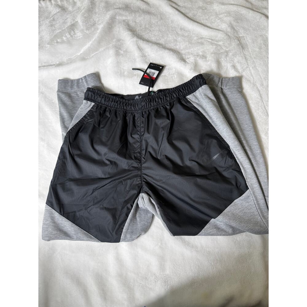 NWT Nike Dri-Fit Utility Core Fleece Training Pants Grey Men’s LG Swoosh Gym - Picture 3 of 11